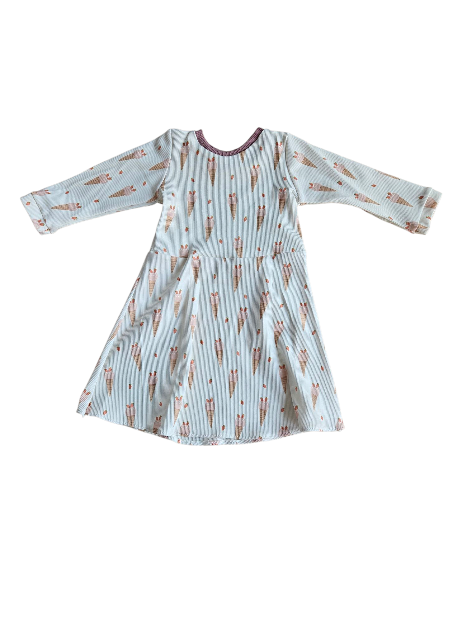 Kleidchen Größe 92