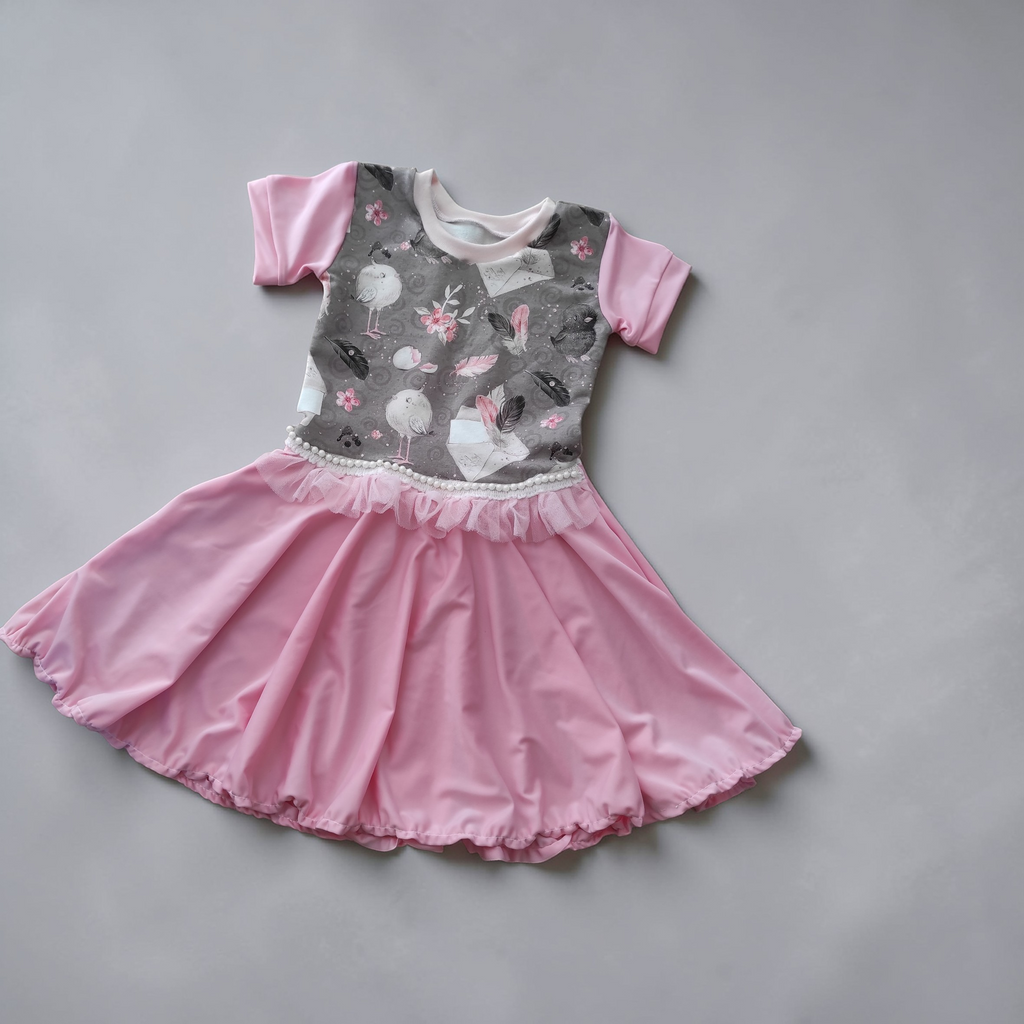 Kleidchen Größe 104