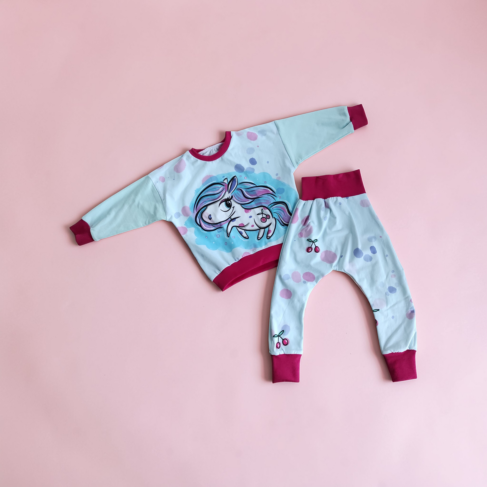 Set Hose & Pulli Größe 98
